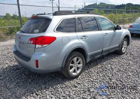 2013 Subaru Outback 2.5I Limited z USA, uszkodzony, nr VIN 4S4BRBKC4D3247796